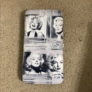 Marilyn Monroe wallet